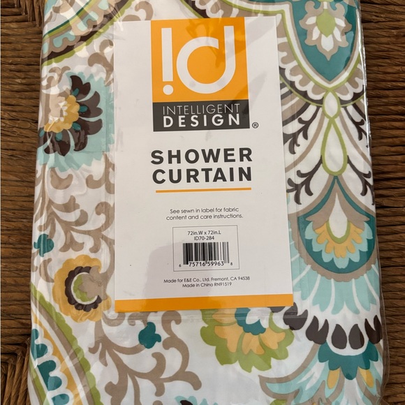 Intelligent Design Other - Intelligent Design Multicolor Shower Curtain NWOT